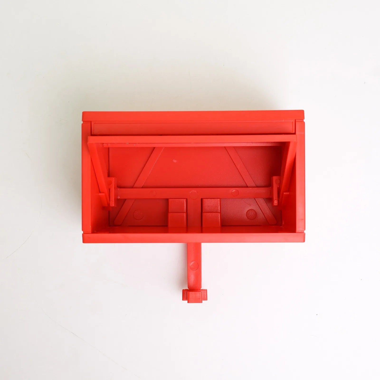 Fun 3D Car Key Holder for Busy Family Homes – Playful Garage-Style Wall-Mounted Key Organiser